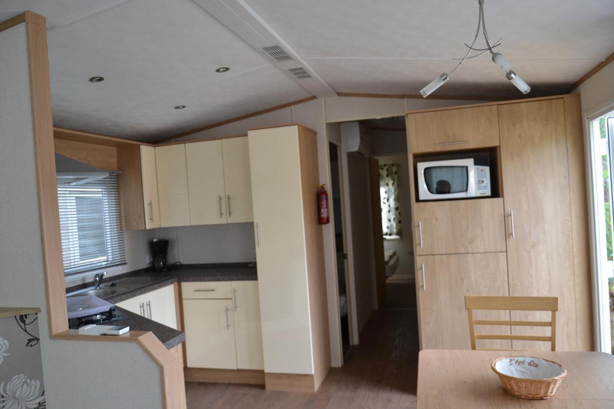 Camping Parc Valrose 라론드레모레 객실 사진
