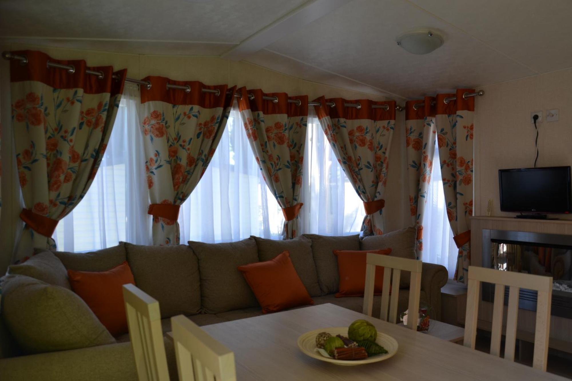 Camping Parc Valrose 라론드레모레 객실 사진