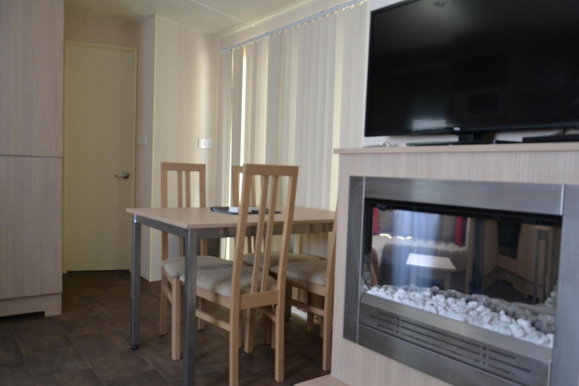 Camping Parc Valrose 라론드레모레 객실 사진