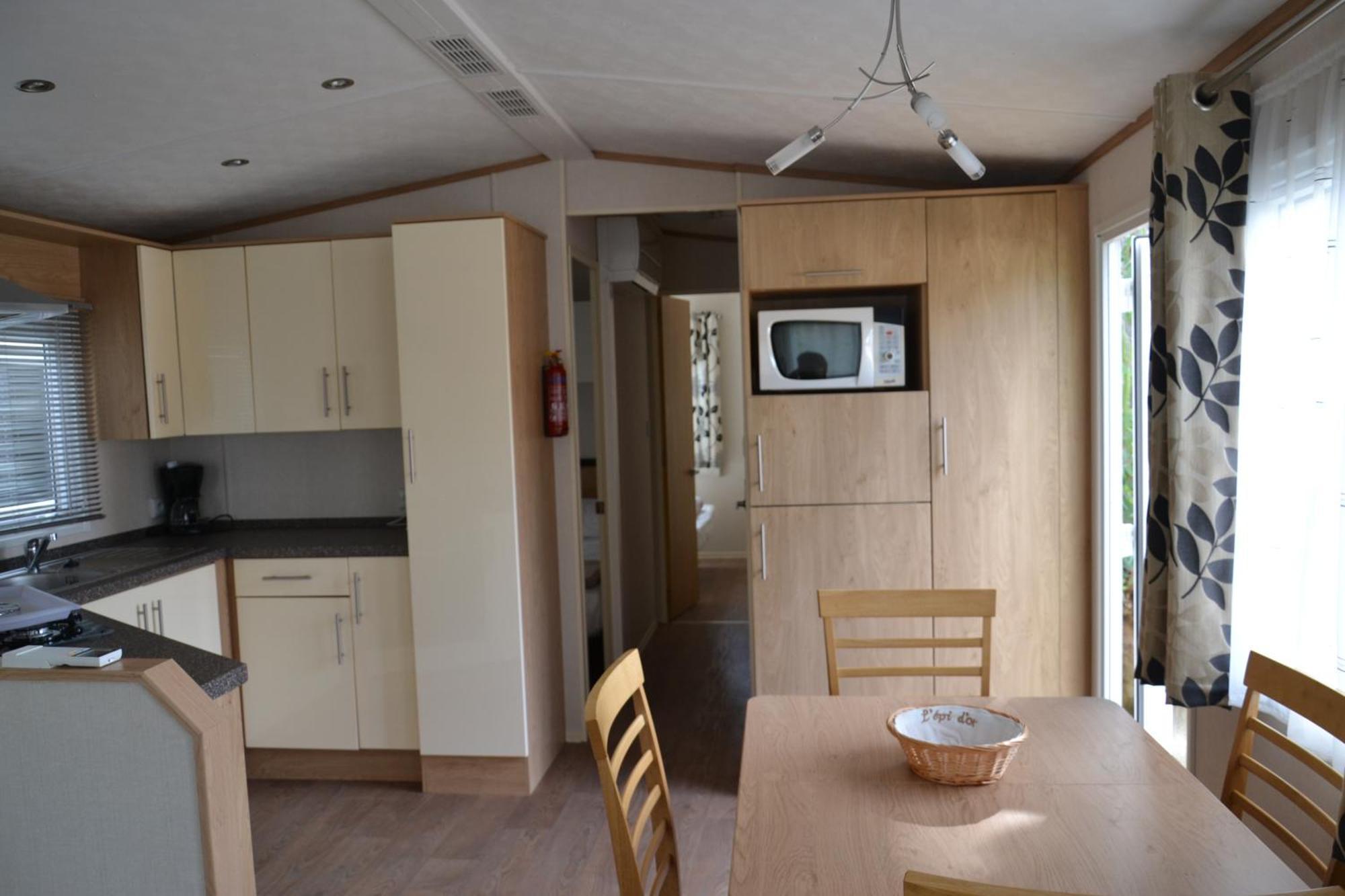 Camping Parc Valrose 라론드레모레 객실 사진